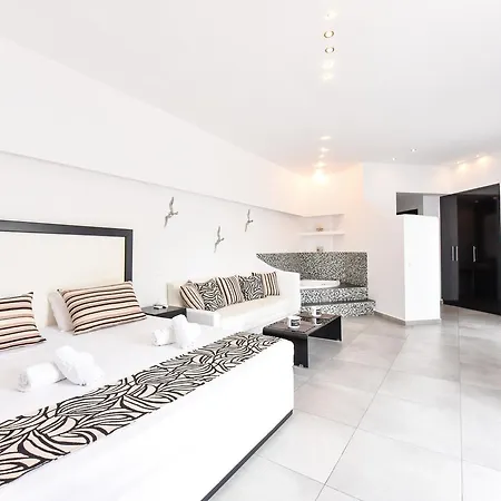Queen Boutique Suites Mykonos Town Exterior foto